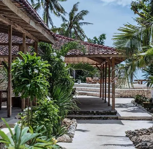 Hotel The Raja Lima Polilit
